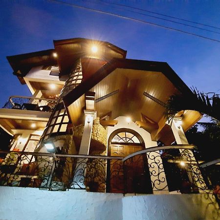 El Castillo Bed And Breakfast Angono Kültér fotó