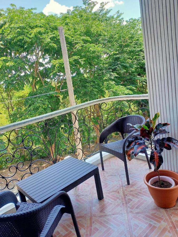 El Castillo Bed And Breakfast Angono Kültér fotó