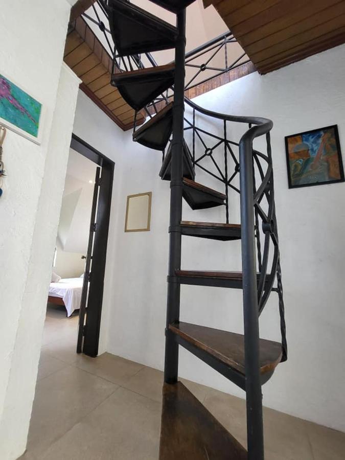 El Castillo Bed And Breakfast Angono Kültér fotó